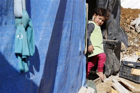 L­ü­b­n­a­n­­d­a­k­i­ ­S­u­r­i­y­e­l­i­ ­m­ü­l­t­e­c­i­l­e­r­i­n­ ­s­a­y­ı­s­ı­ ­a­z­a­l­ı­y­o­r­